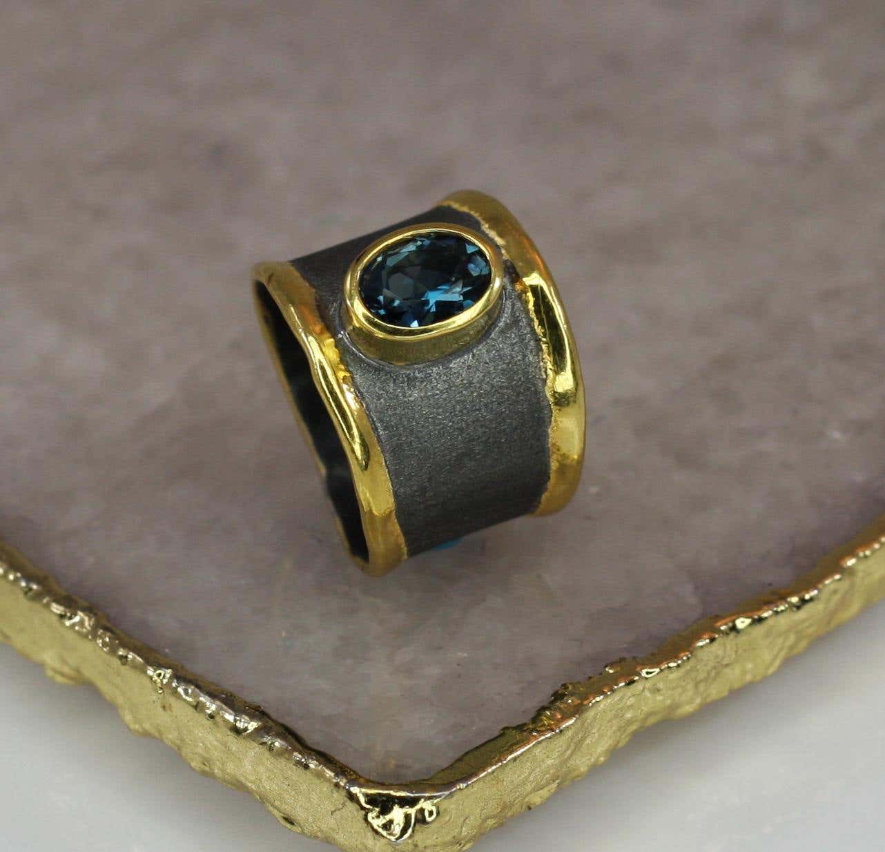 Eclyps Fine Silver Topaz Ring Finished with Pure Gold and Black Ruthenium
