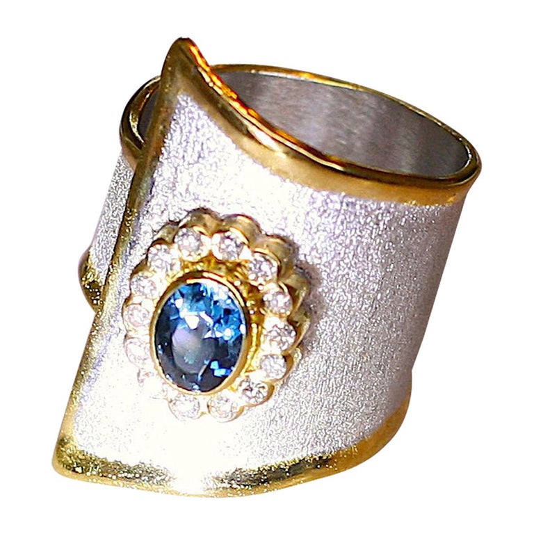 Glorious Gold Women Fancy Ring