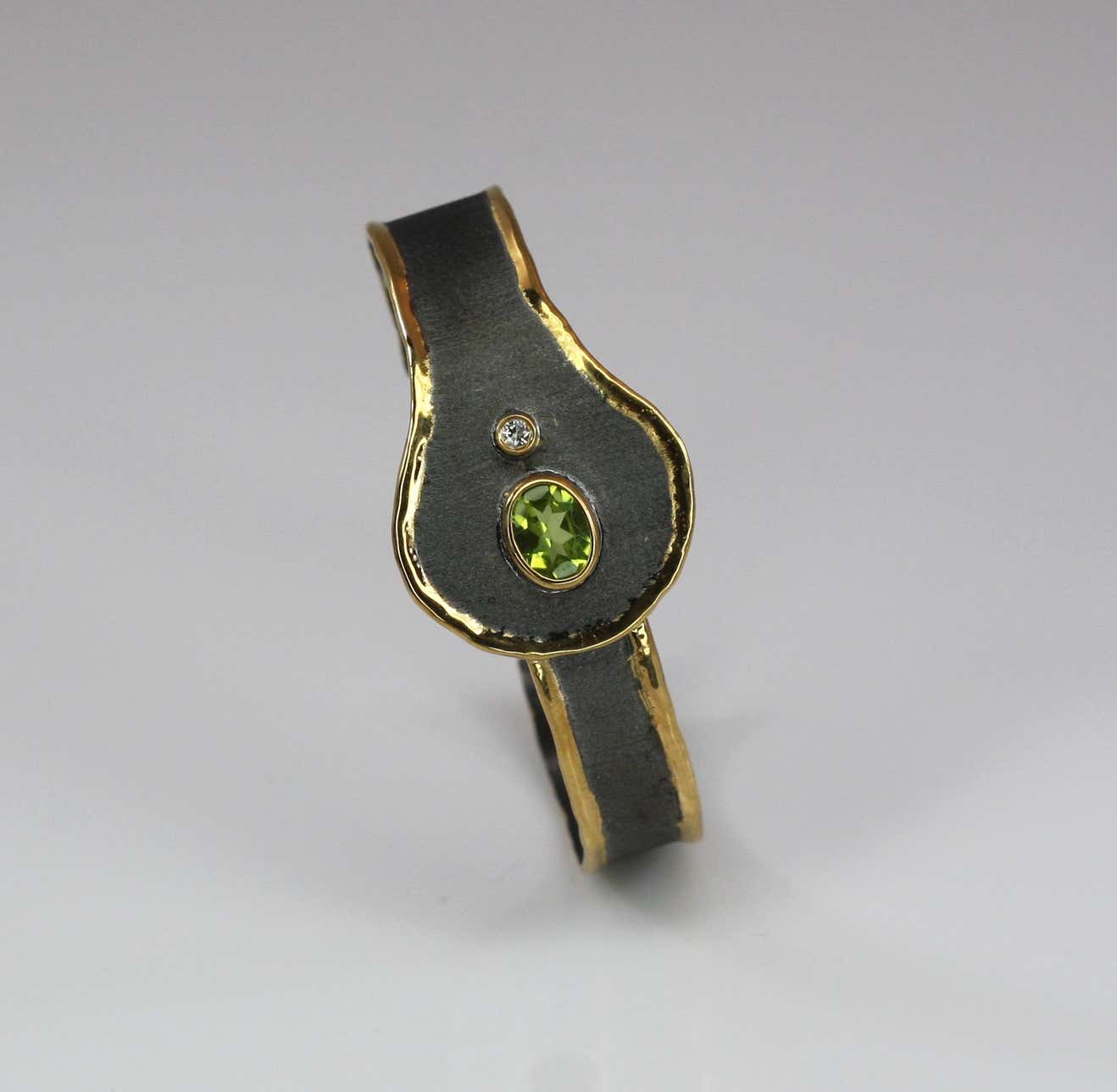 Eclyps Peridot and Diamond Silver Bracelet with Ruthenium and Pure Gold