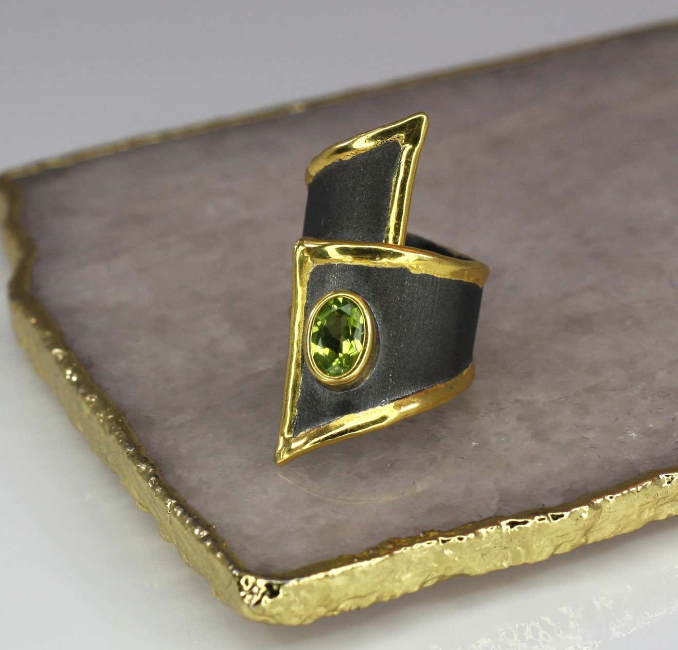 Eclyps 1.35 Carat Peridot Fine Silver Ring with Black Ruthenium and Gold