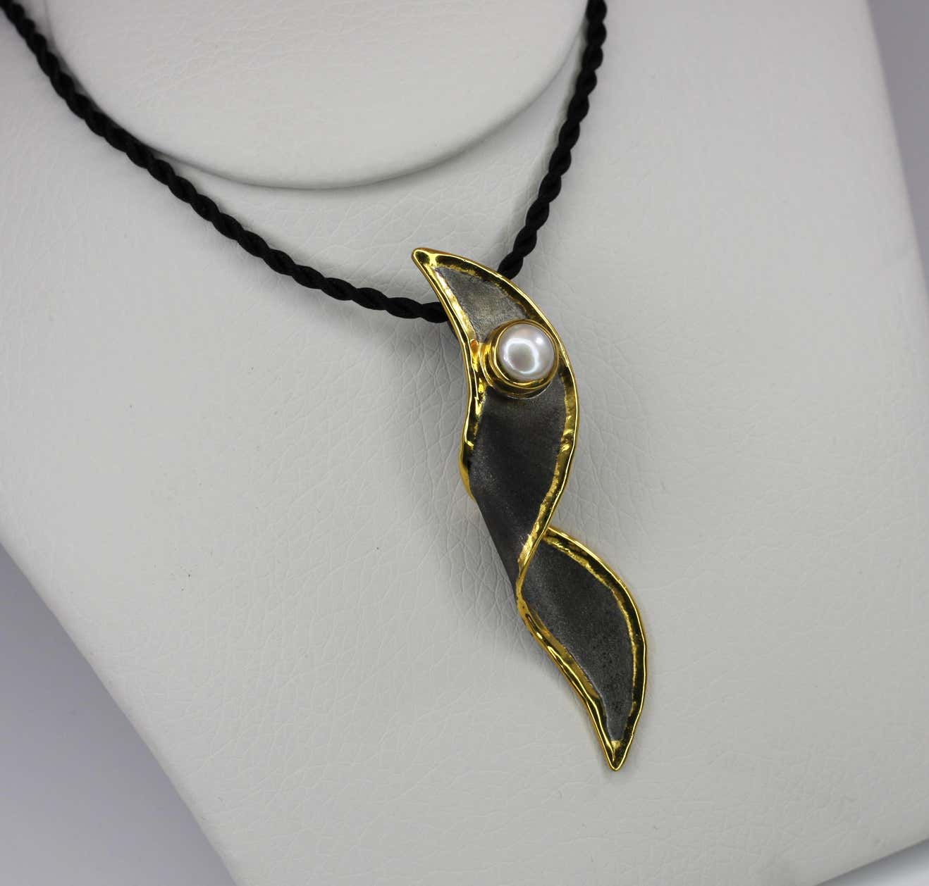 Eclyps Fine Silver Pearl Pendant Finished with Black Ruthenium and Gold
