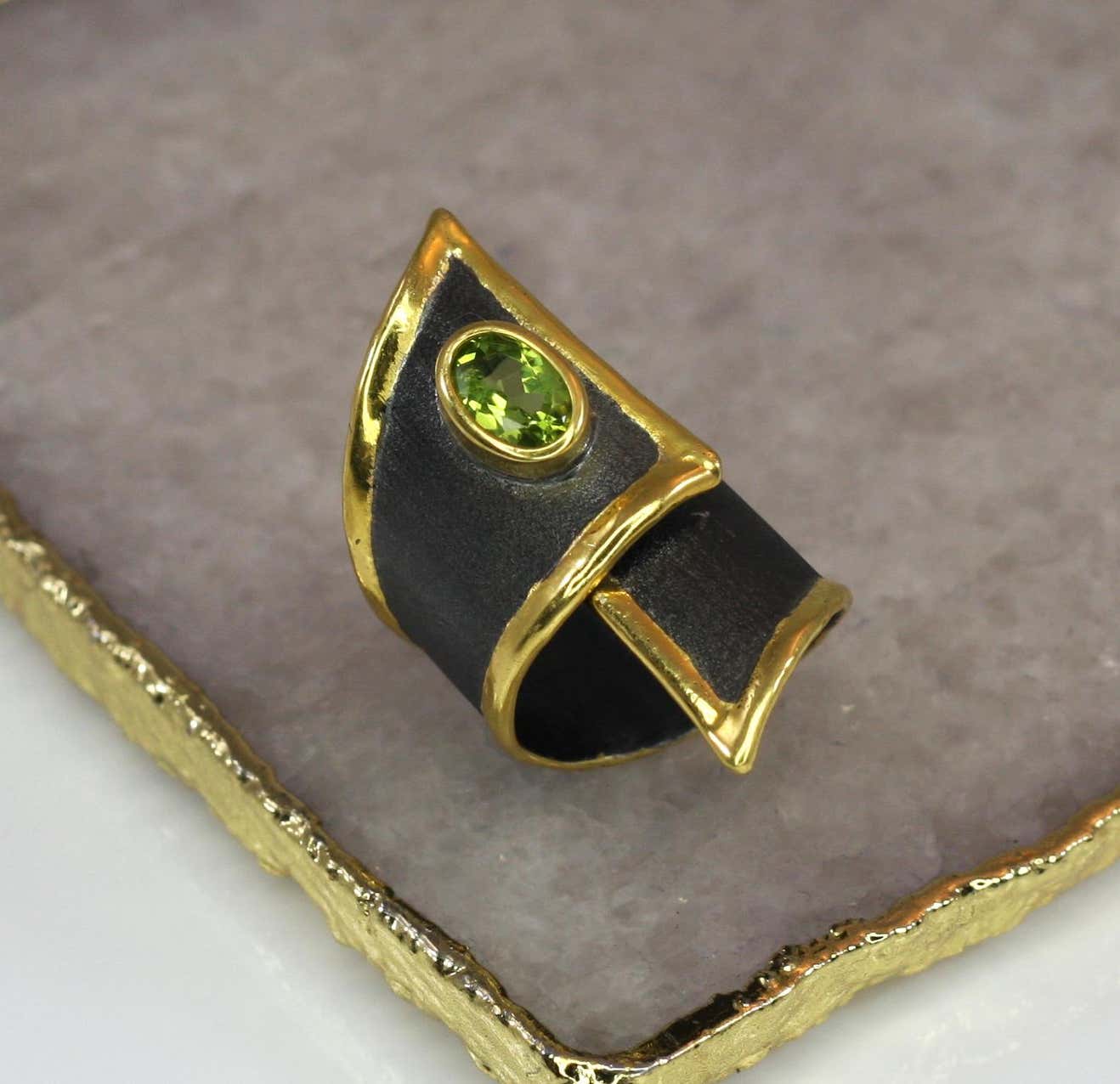 Eclyps 1.35 Carat Peridot Fine Silver Ring with Black Ruthenium and Gold