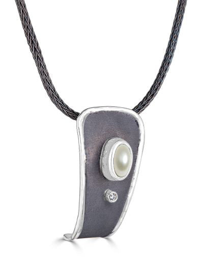 HEPHESTOS Diamond Pendant Style 08