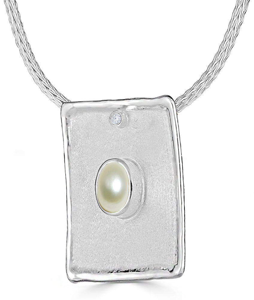 AMMOS Diamond Pendant Style 33