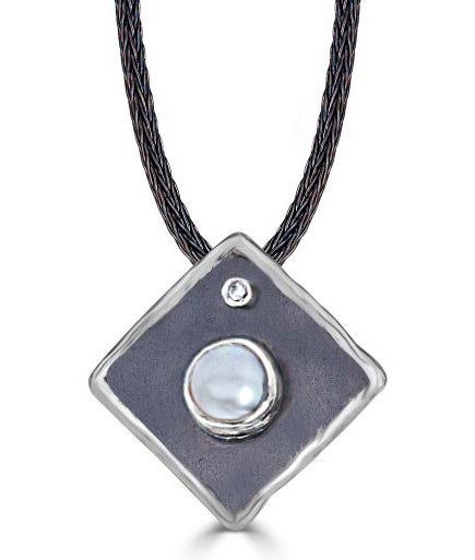 HEPHESTOS Diamond Pendant Style 31